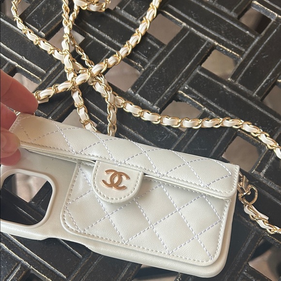 Quilted Cream IPhone Case with Gold Chain - Picture 9 of 10